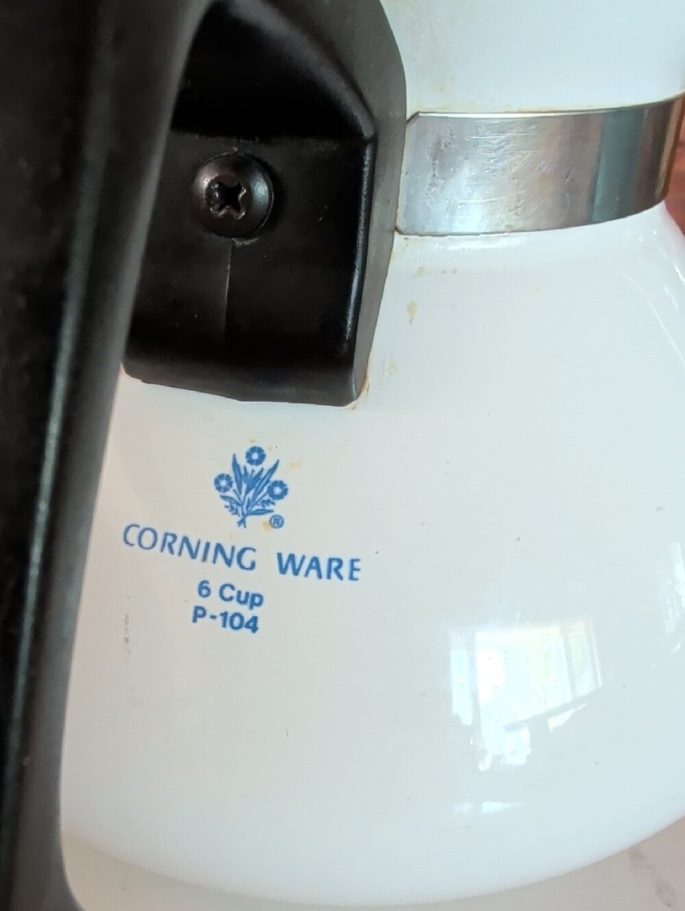VTG. Corningware Blue Cornflower 6-cup Teapot .( Model P-104) - Picture 5 of 11